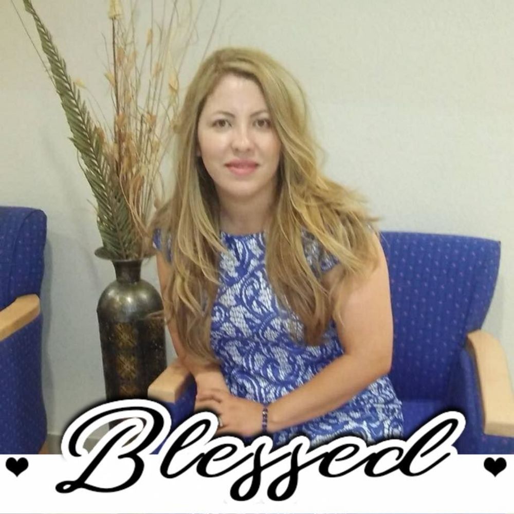 Meet your Posher, Elizabeth